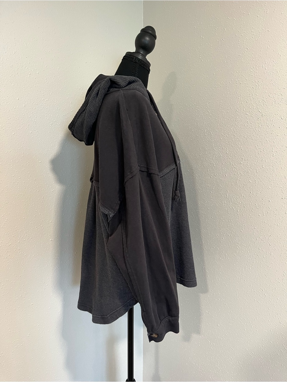 American Eagle Lived In Relaxed Hooded Button-Up Jacket in Charcoal-XSMALL - Picture 2 of 6